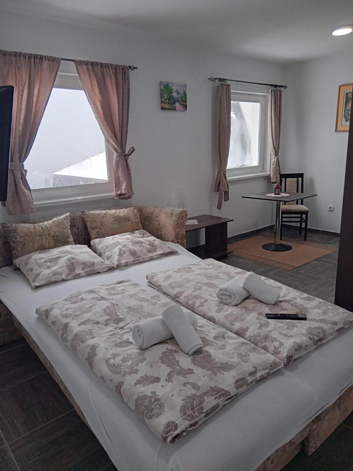 Vila Mozart - Apartments & Studios 科帕奥尼克 外观 照片