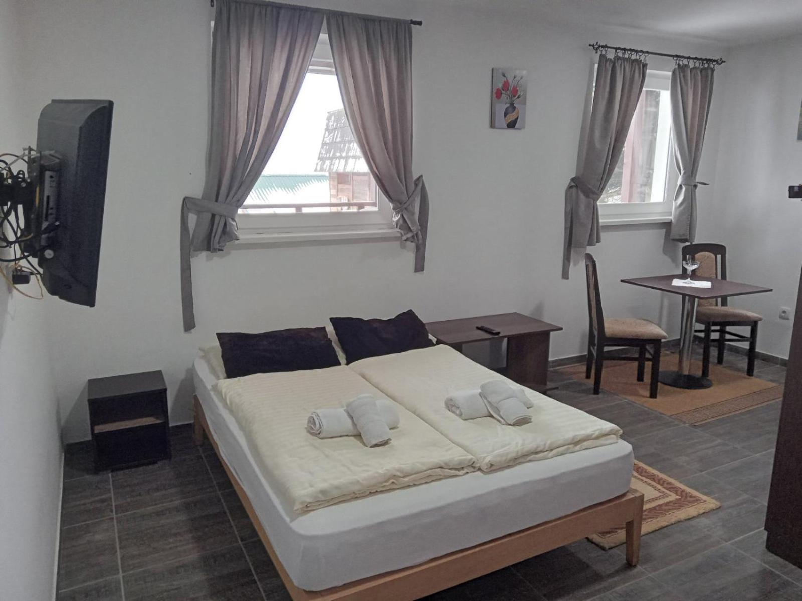 Vila Mozart - Apartments & Studios 科帕奥尼克 外观 照片